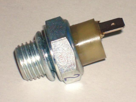 2106.3829010-02 Датчик авар. давл.масла В-2101,08,10,15 (ан.ММ120) Кар Электро