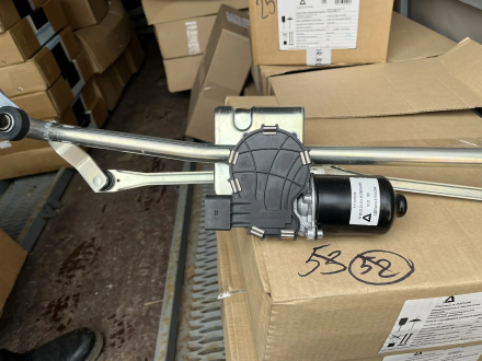 A21R23.5205100 Привод стеклоочистителя Кар Электро